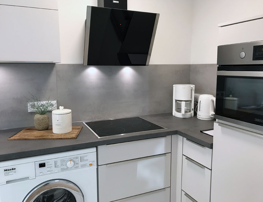 ferienwohnung-fehmarn-suedstrand-mieten-kaufen-kueche-herd