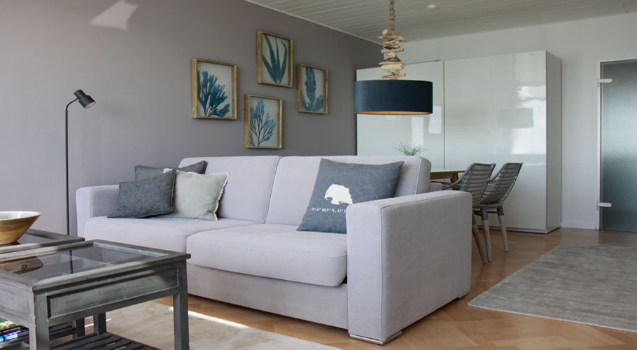 ferienwohnung-fehmarn-suedstrand-mieten-kaufen-sitzecke-esszimmer